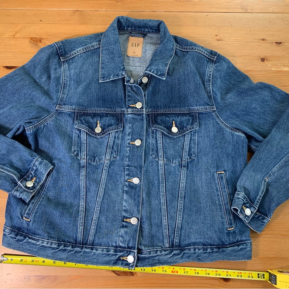 GAP Women's Classic Blue Jean Jacket